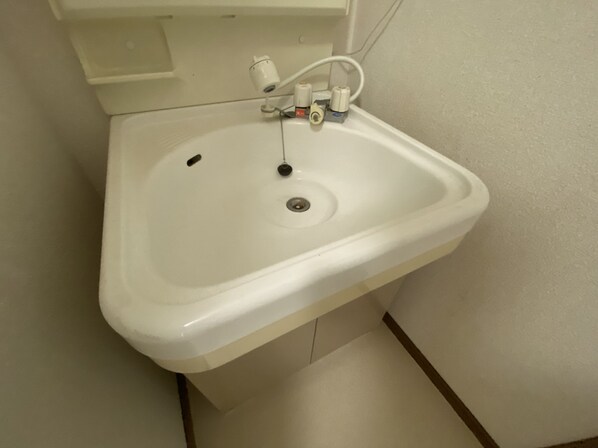 亀山駅 徒歩11分 2階の物件内観写真